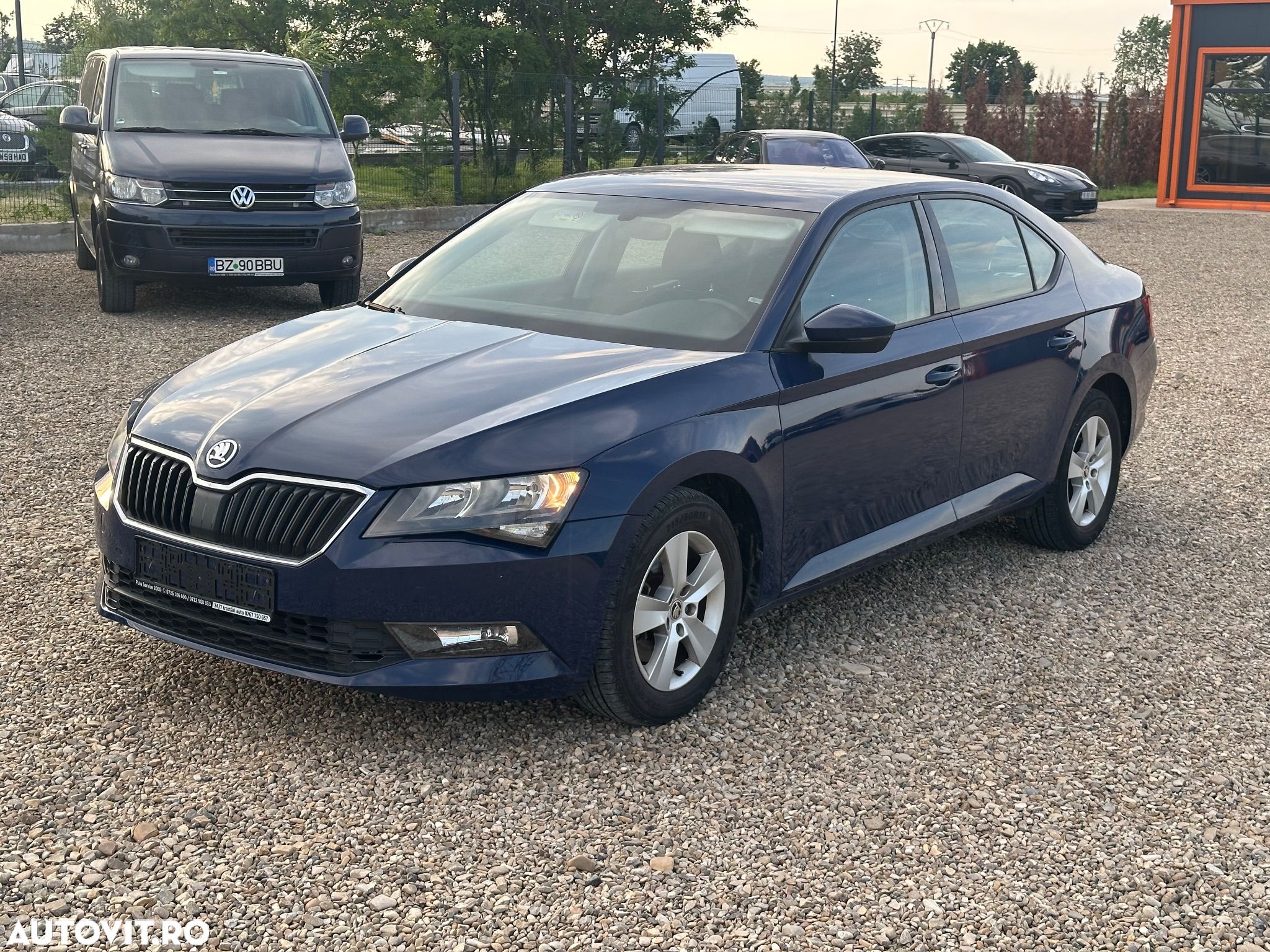 Skoda Superb 2.0 TDI Active - 1