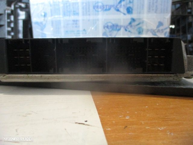 Centralina A6111537479  0281010608 MERCEDES W203 2001 C200 CDI 115CV 4P CINZA BOSCH - 3