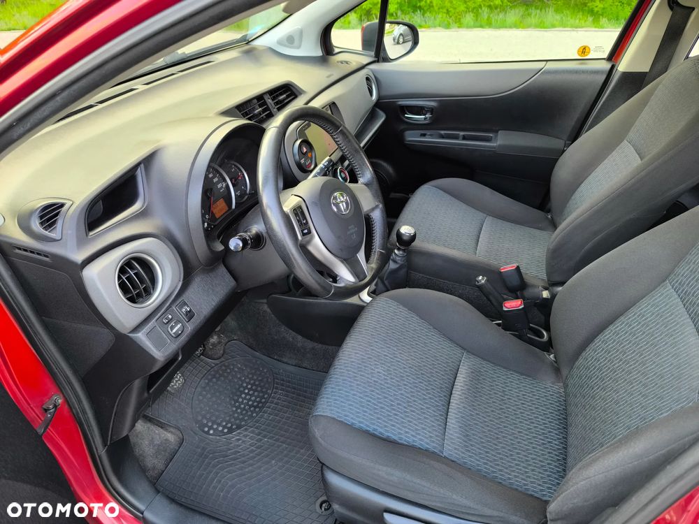 Toyota Yaris 1.4 D-4D Luna - 30