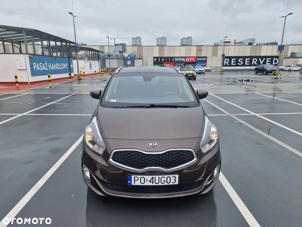 Kia Carens - 2
