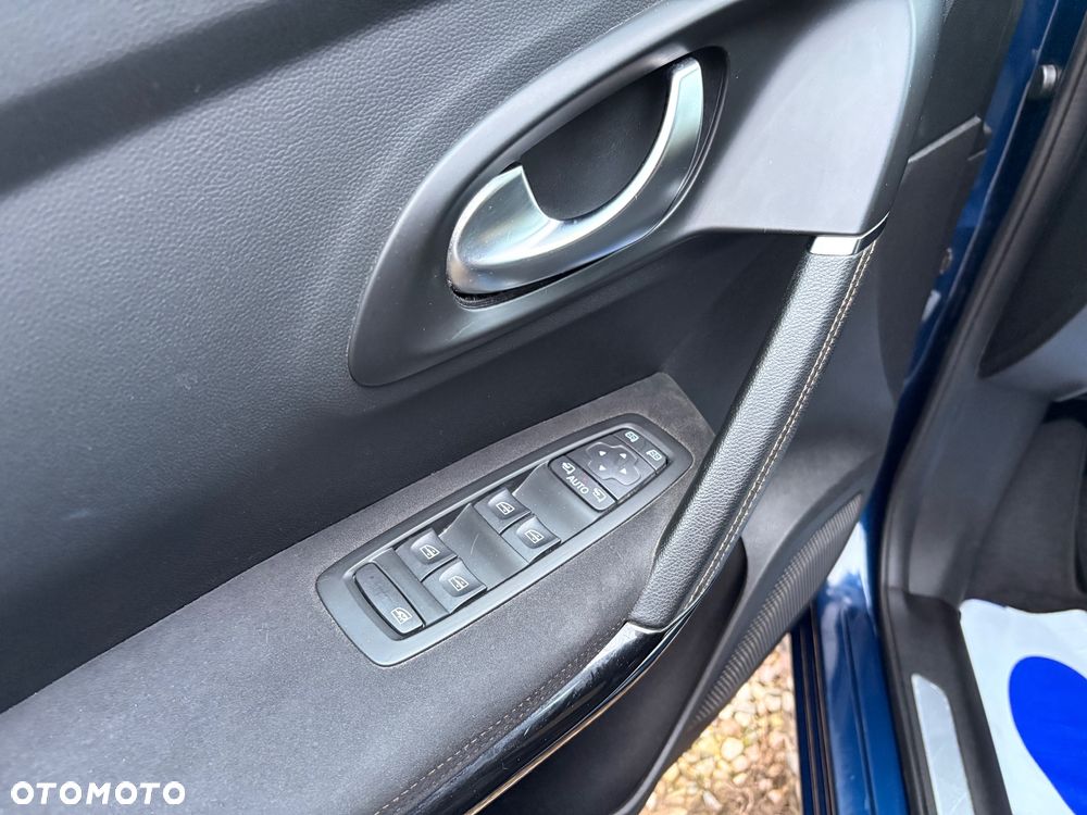 Renault Kadjar TCe 140 EDC GPF BLACK EDITION - 21