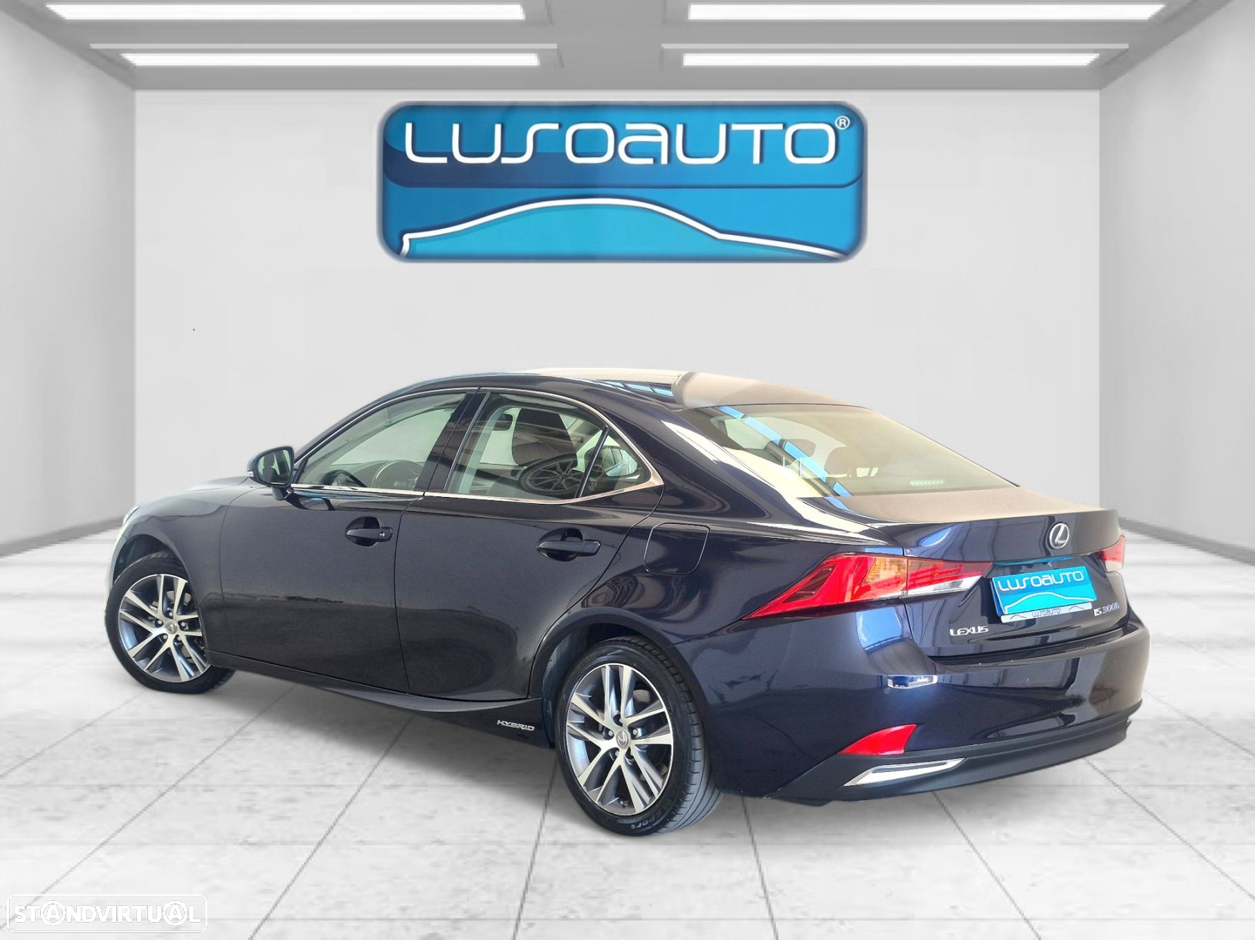 Lexus IS 300H Sport Edition - 8