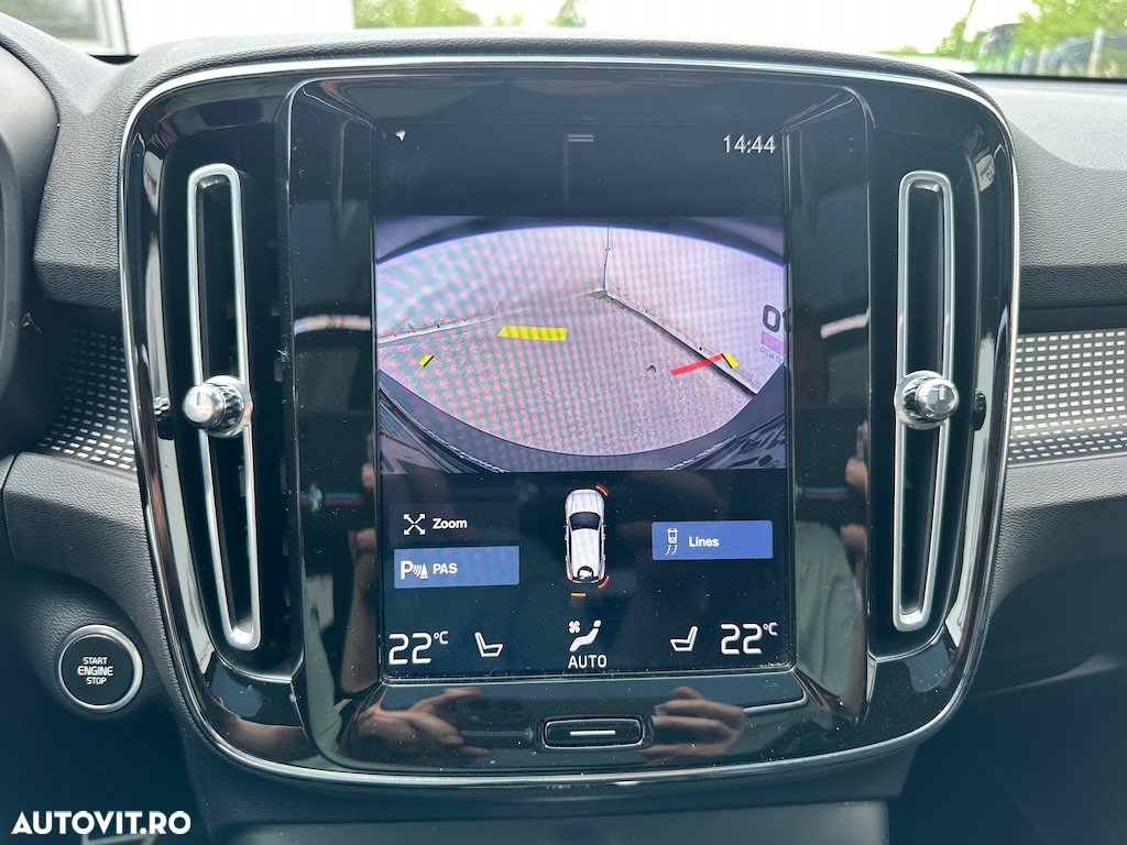 Volvo XC 40 D4 AWD R-Design - 15