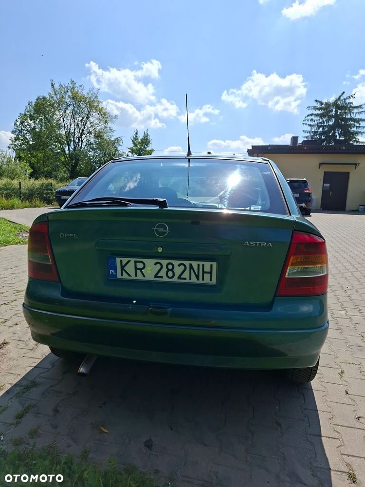 Opel Astra 2.0 DTI - 8