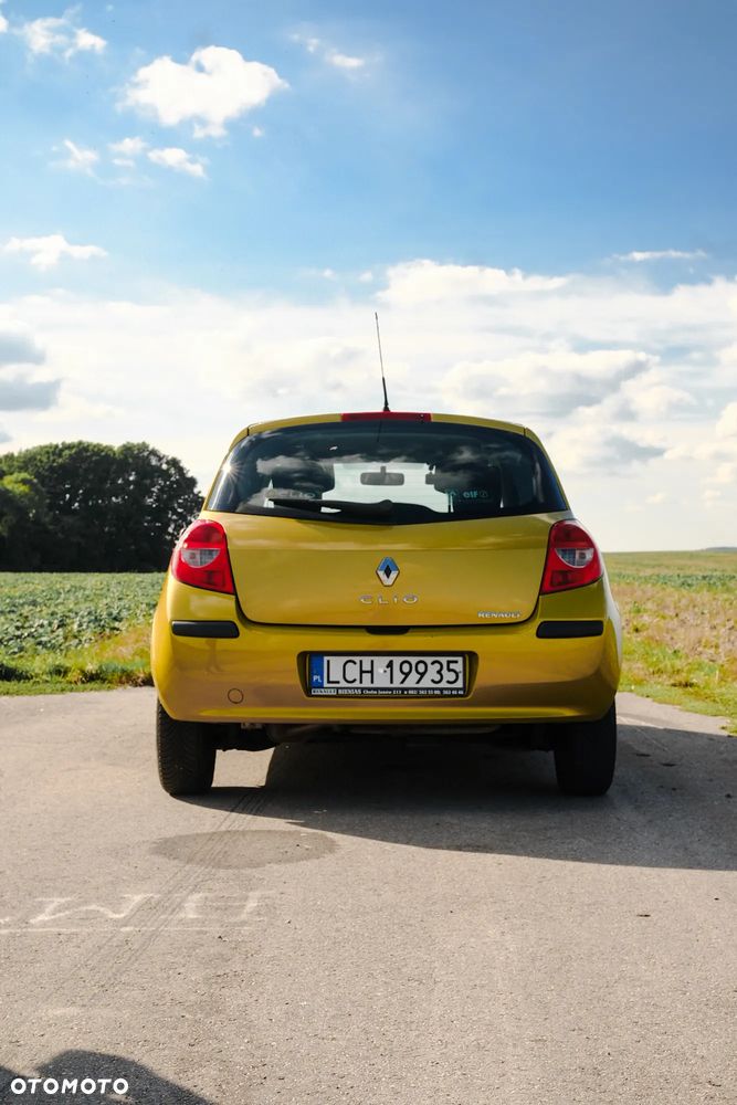 Renault Clio 1.2 16V Dynamique - 6