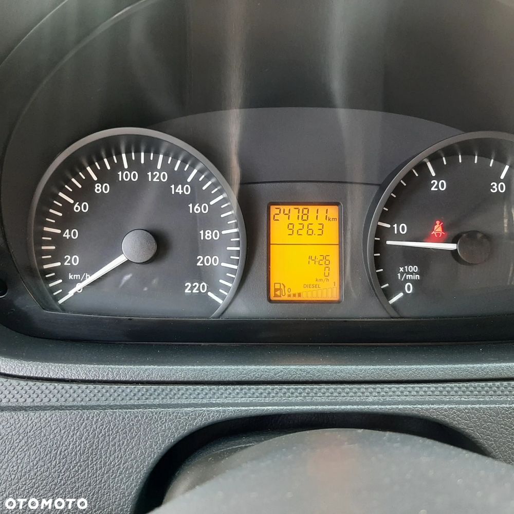Mercedes-Benz Vito - 16