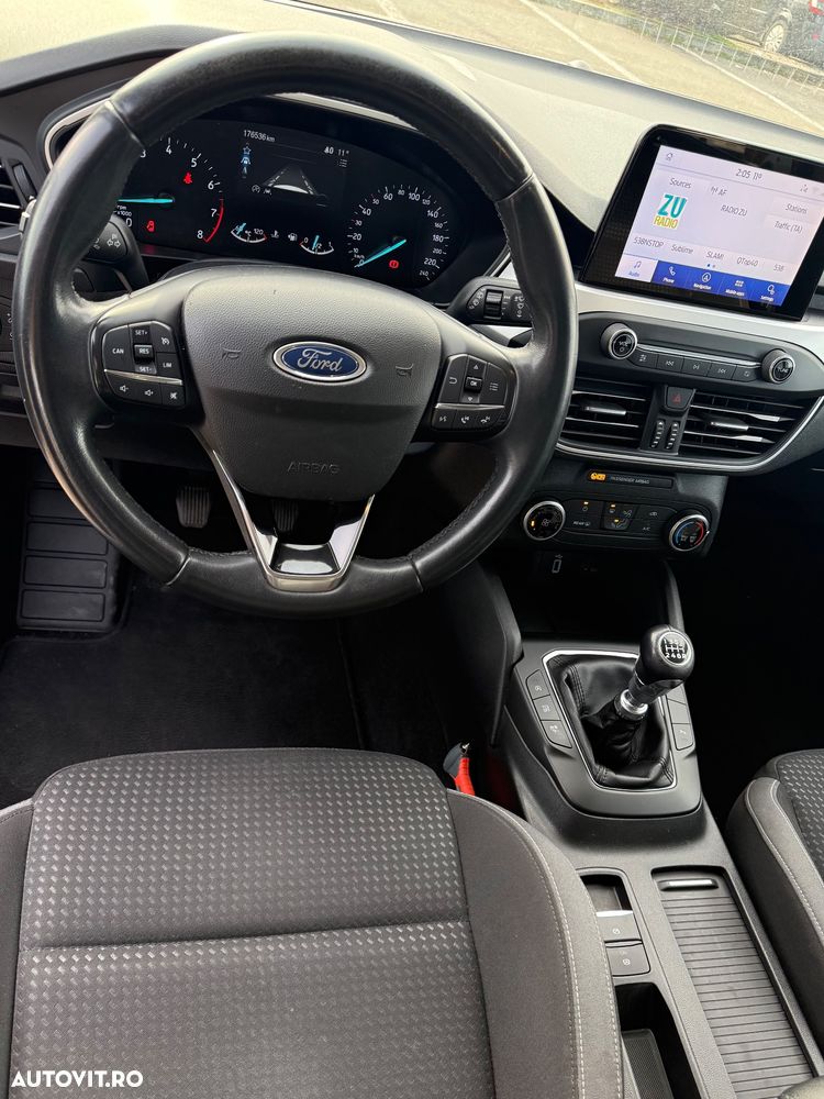 Ford Focus 1.0 EcoBoost Trend - 10