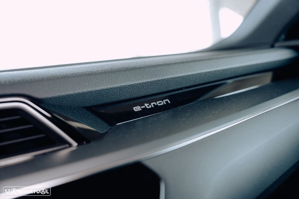 Audi e-tron 55 quattro S line - 41