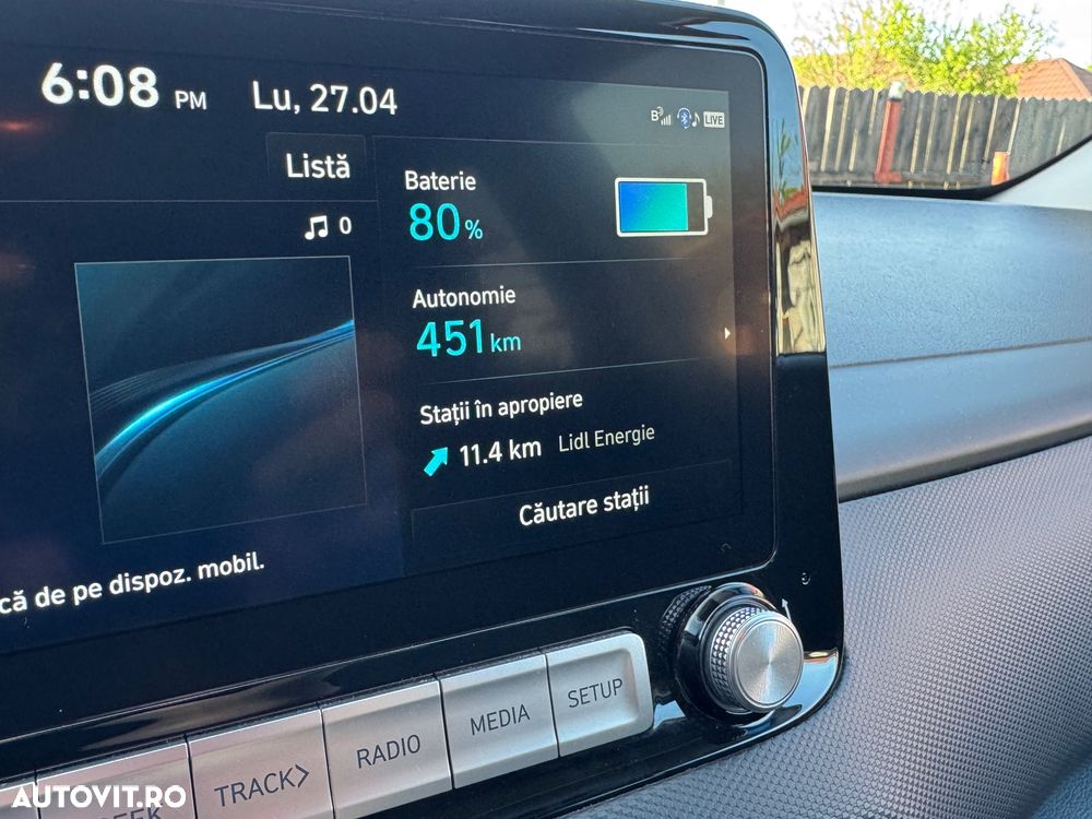 Hyundai KONA - 14