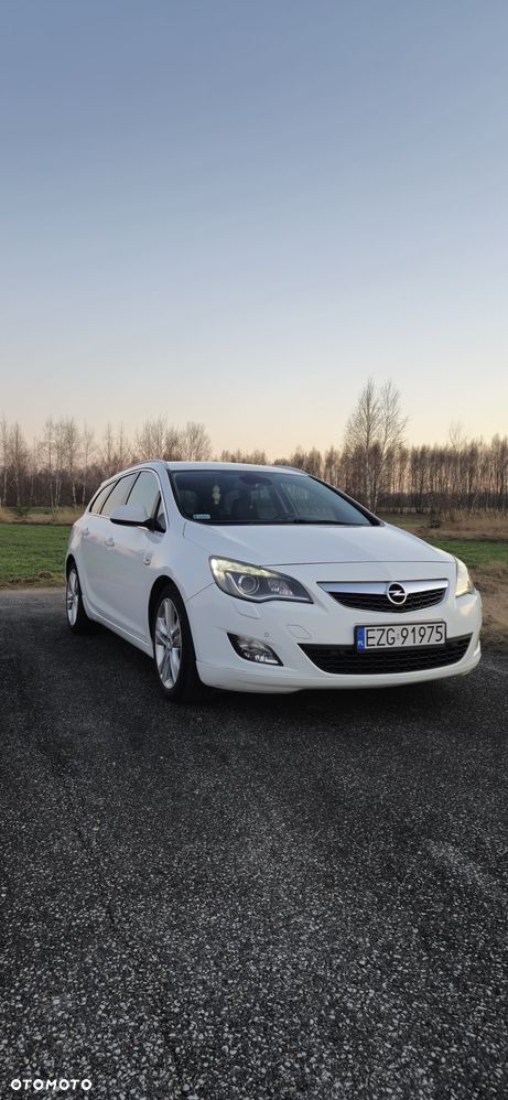 Opel Astra 2.0 CDTI DPF Cosmo - 10