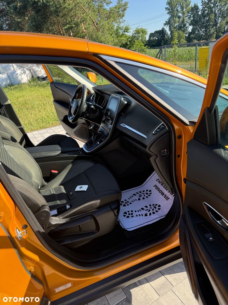 Renault Scenic - 16