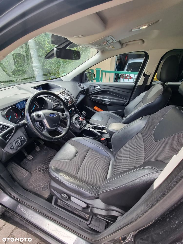 Ford Kuga 2.0 TDCi FWD Titanium Plus - 11