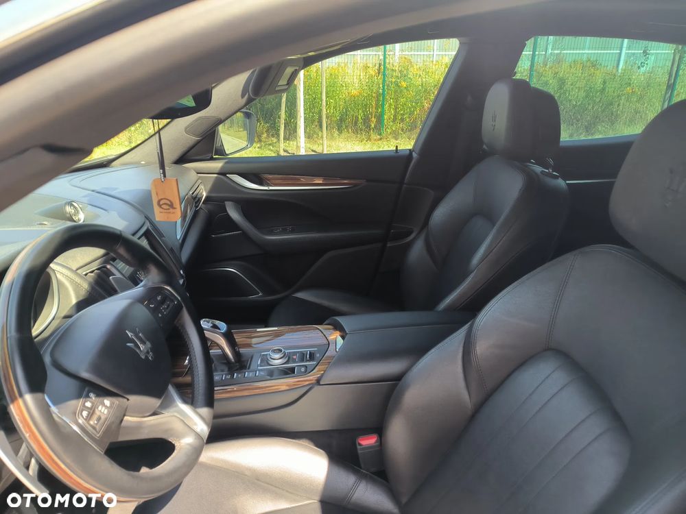 Maserati Levante S Q4 - 32