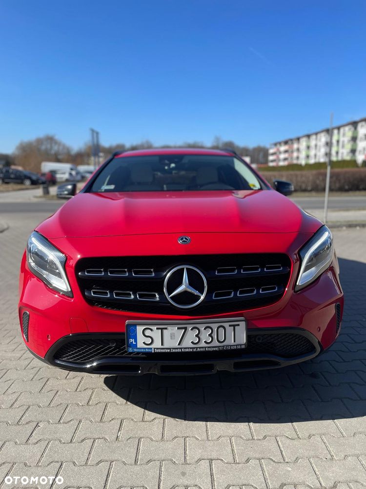 Mercedes-Benz GLA 220 4-Matic - 4