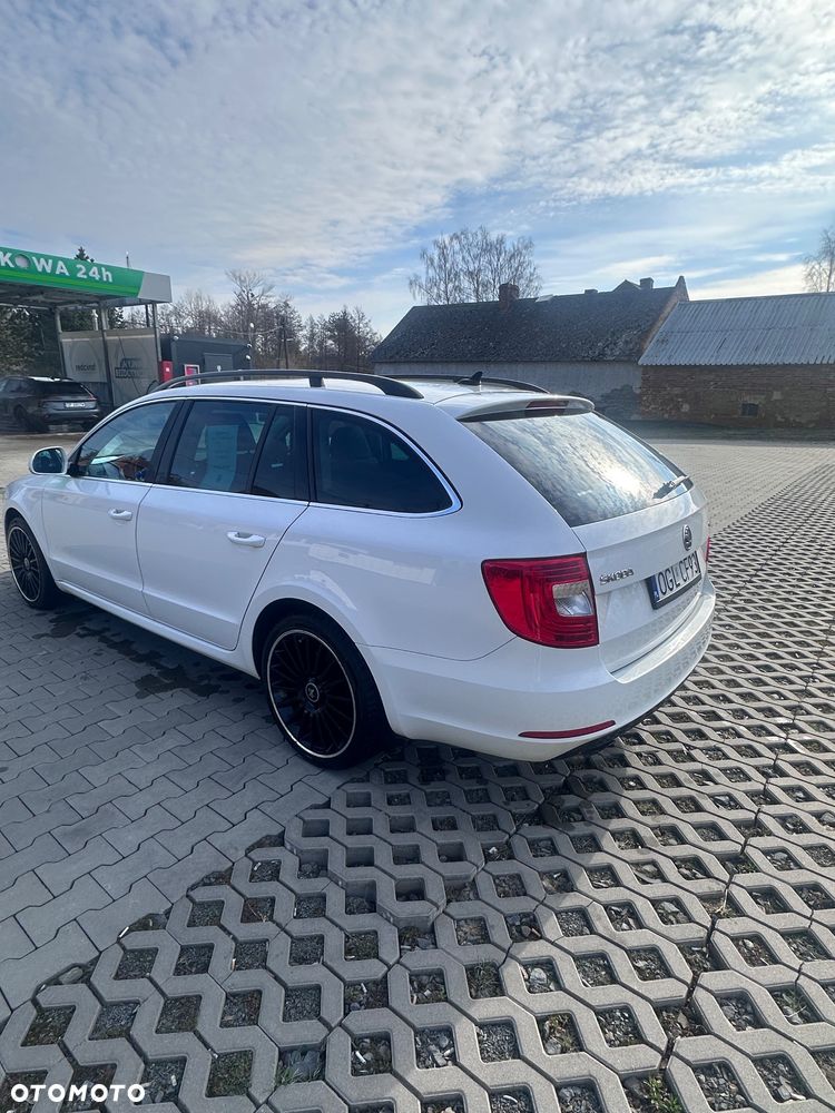 Skoda Superb 2.0 TDI Ambition Green tec - 6