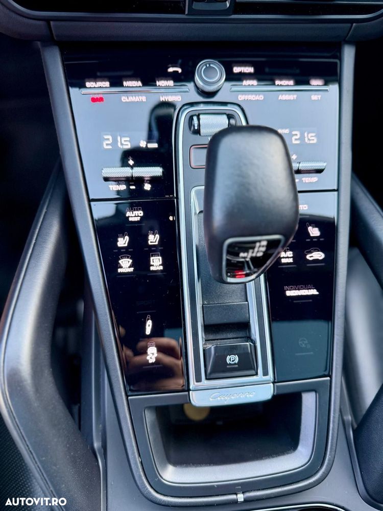 Porsche Cayenne Tiptronic S - 8