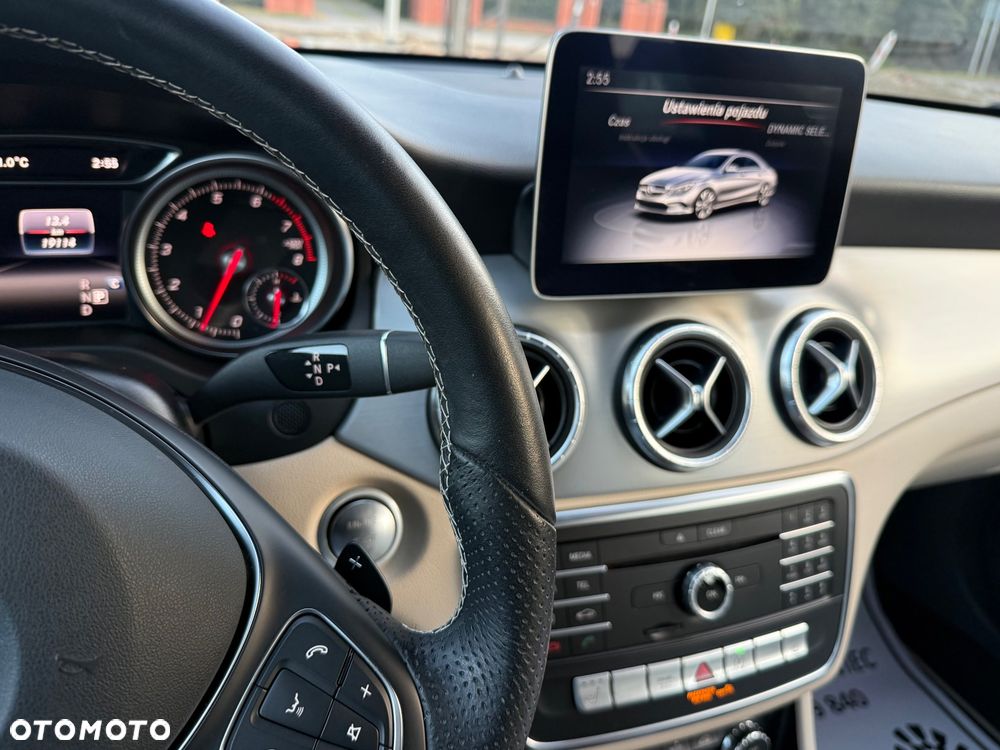 Mercedes-Benz CLA - 8