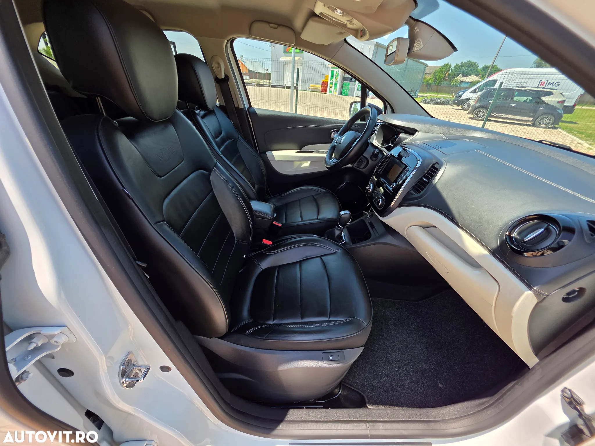 Renault Captur ENERGY TCe 120 EDC Luxe - 25