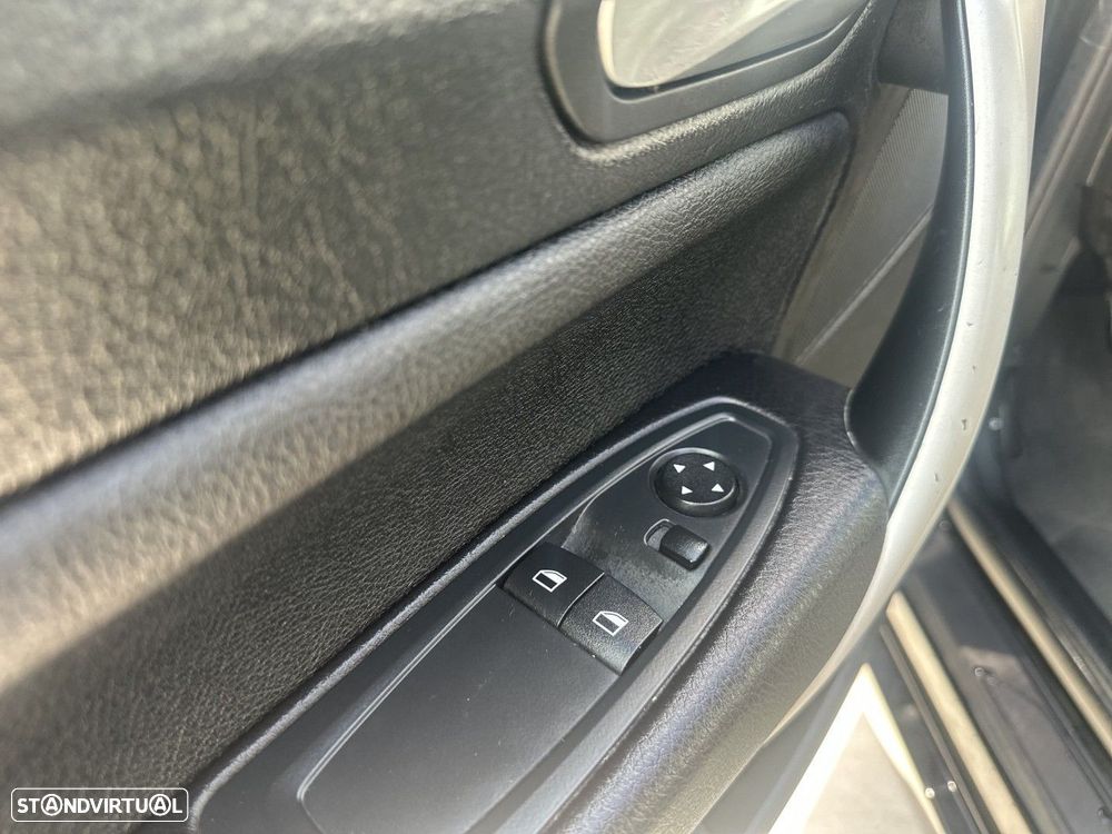 BMW 118 d Line Urban - 10