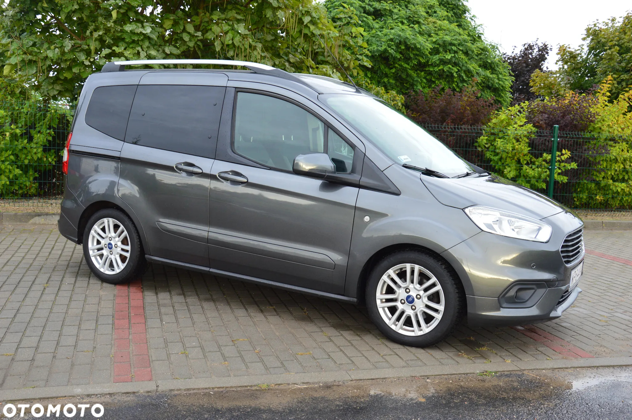Ford Tourneo Courier 1.5 TDCi Titanium - 6