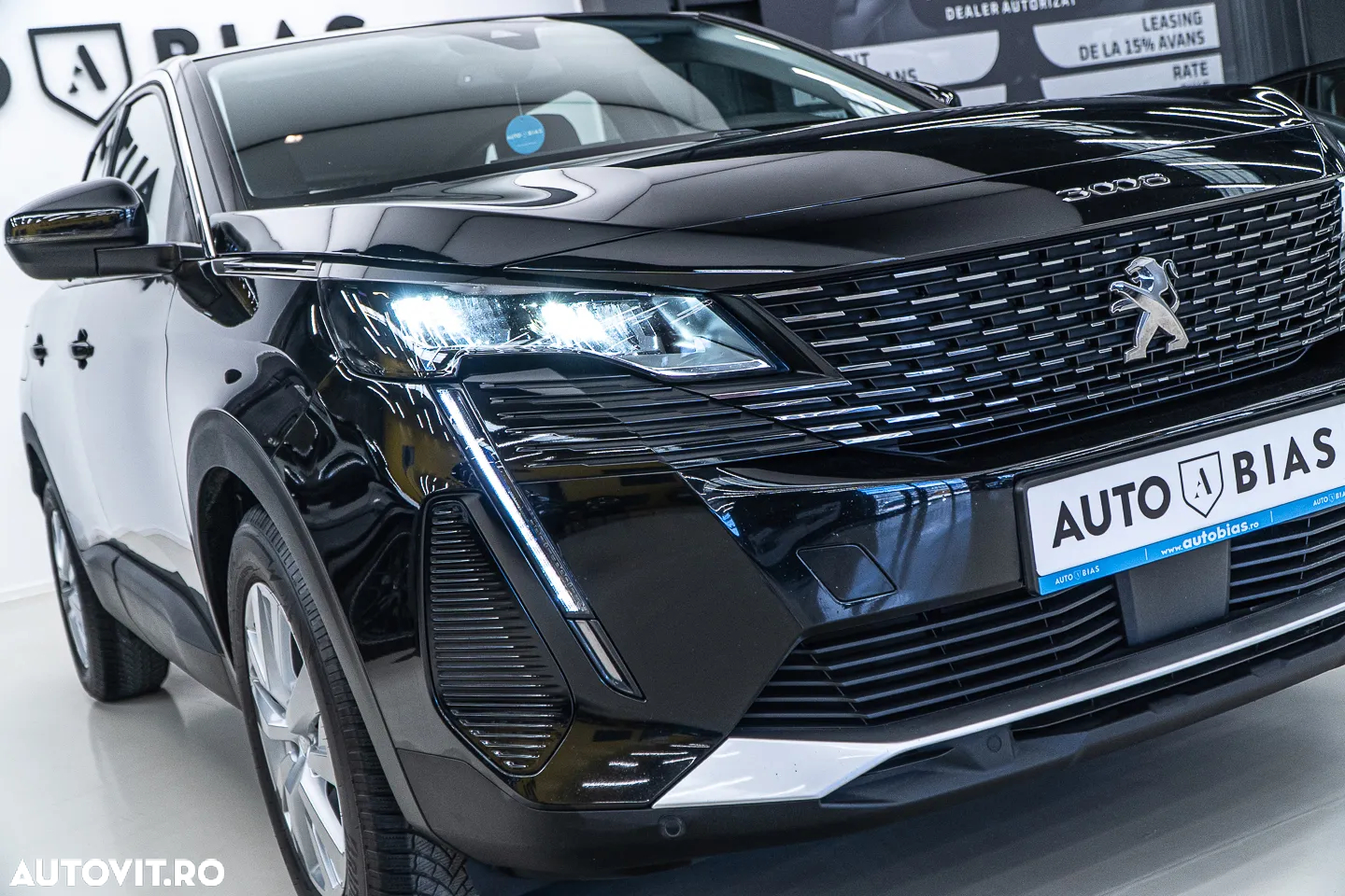 Peugeot 3008 1.2 PureTech 130 EAT8 Allure Pack - 28