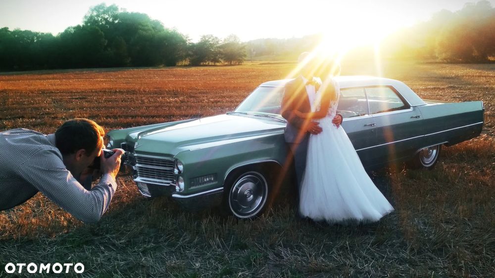 Cadillac Deville - 2