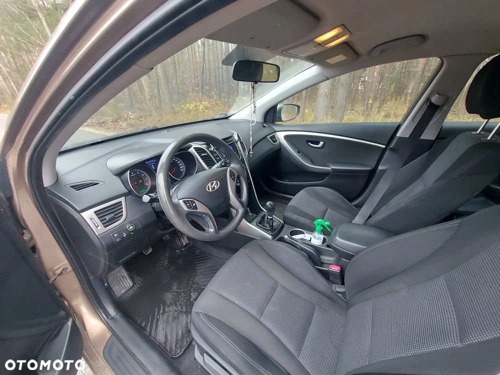 Hyundai i30 1.4 Comfort - 10