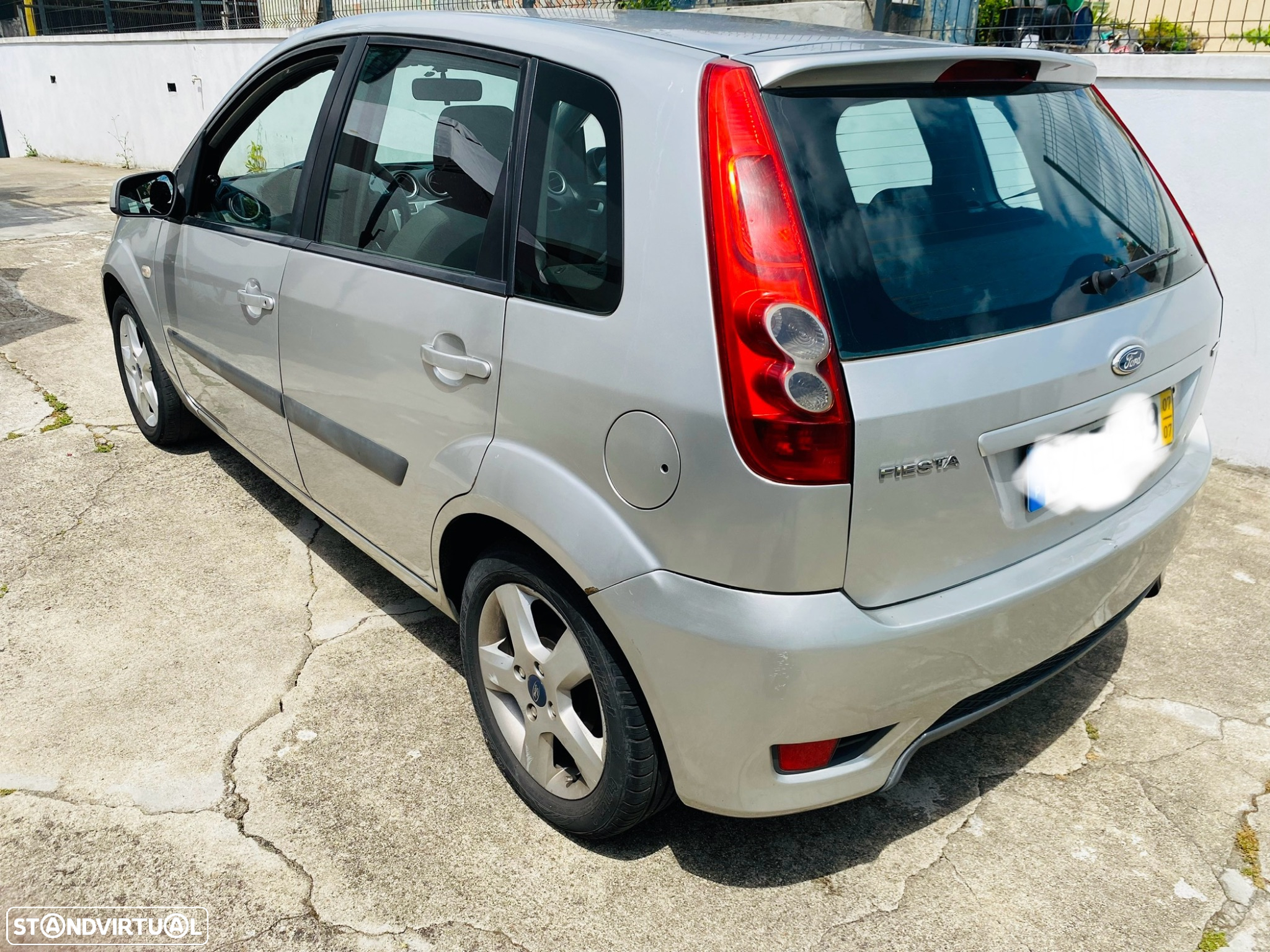 Ford Fiesta - 2