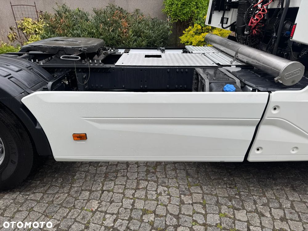 Renault T480 - 10