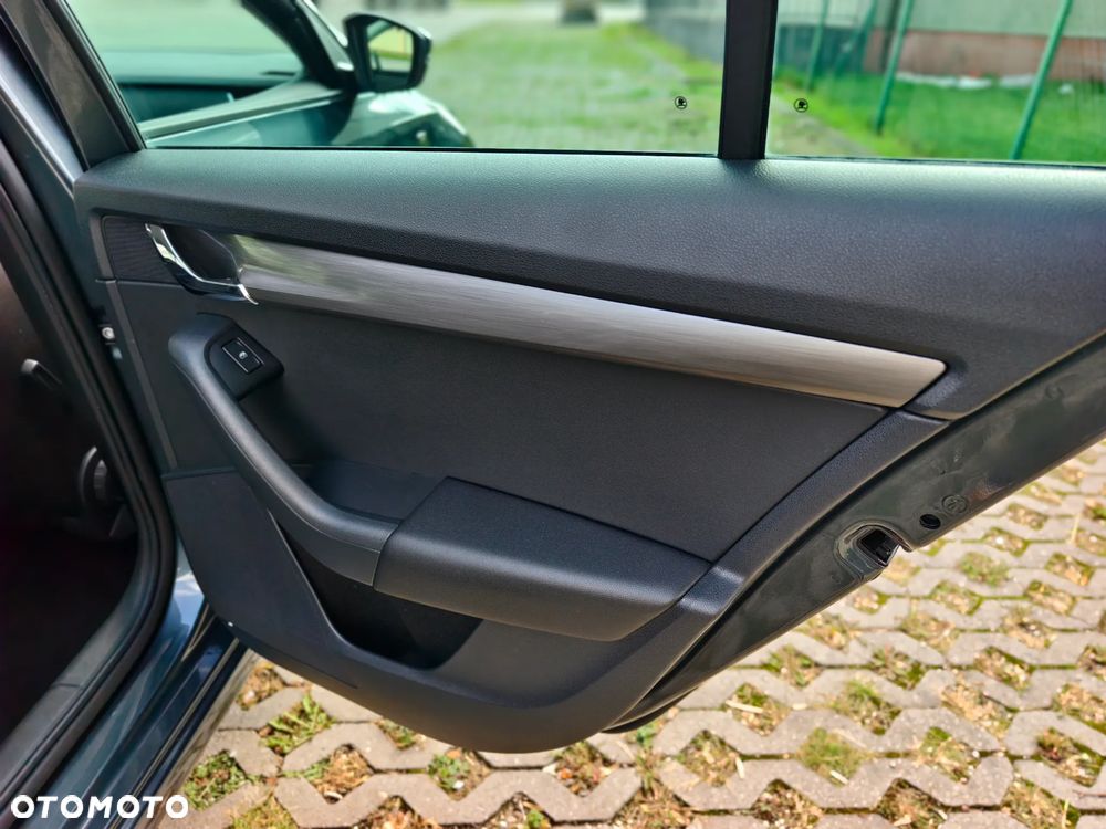 Skoda Octavia 2.0 TDI DSG Soleil - 22