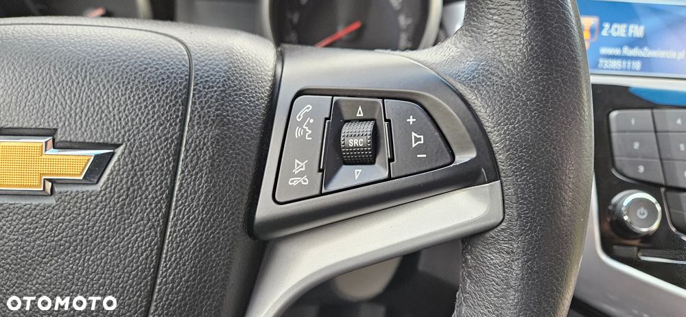 Chevrolet Cruze - 22