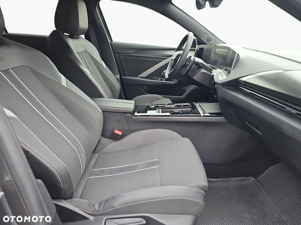 Opel Astra 1.2 T GS S&S - 13