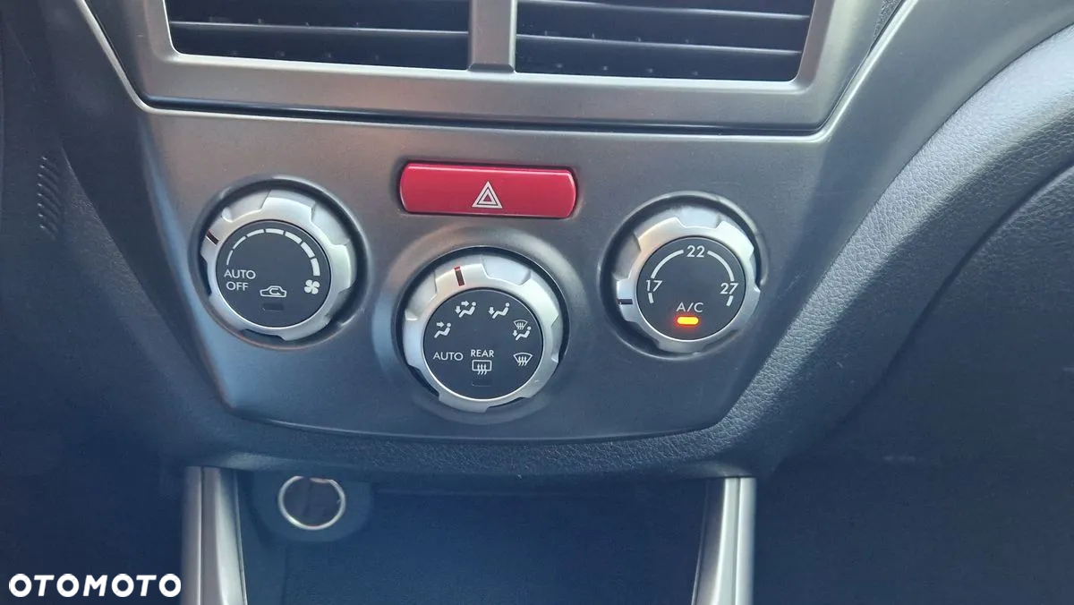 Subaru Impreza 2.0D Sport - 17