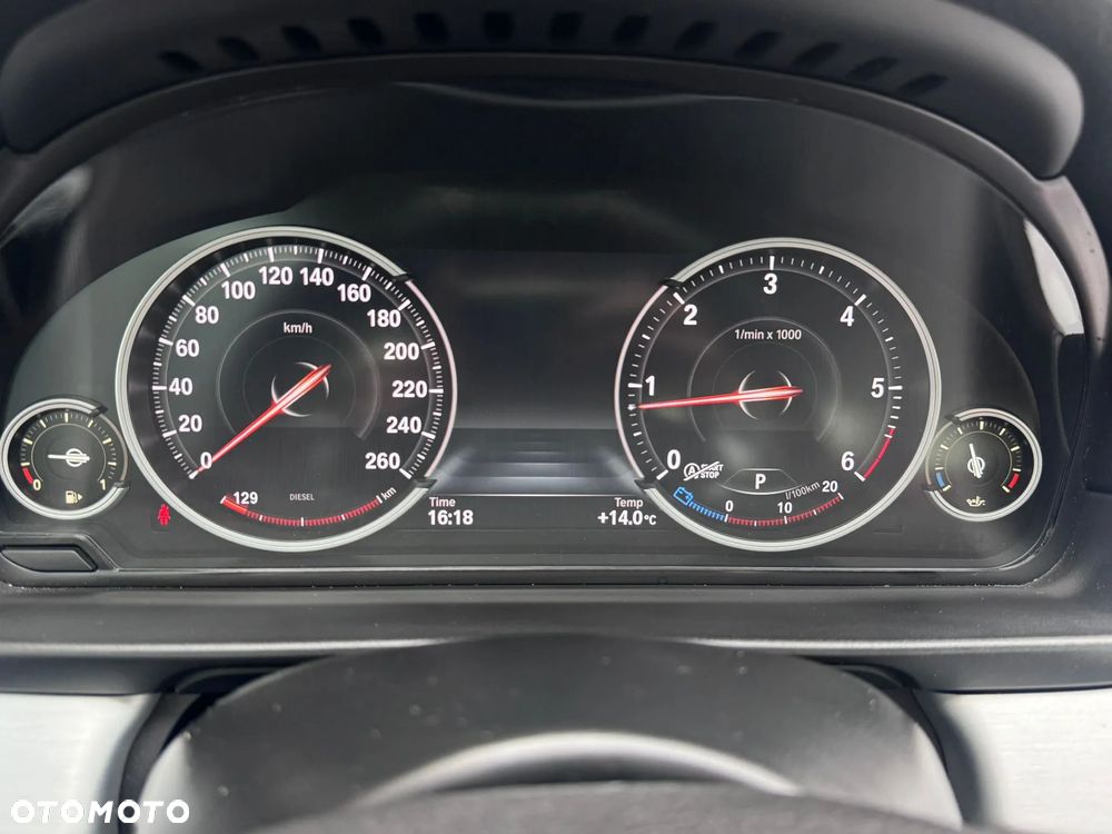 BMW Seria 5 520d xDrive Luxury Line - 38