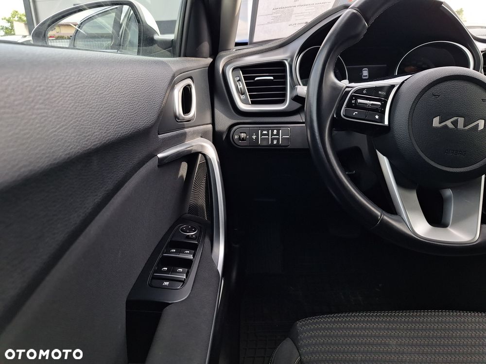 Kia Ceed 1.5 T-GDI M DCT - 10