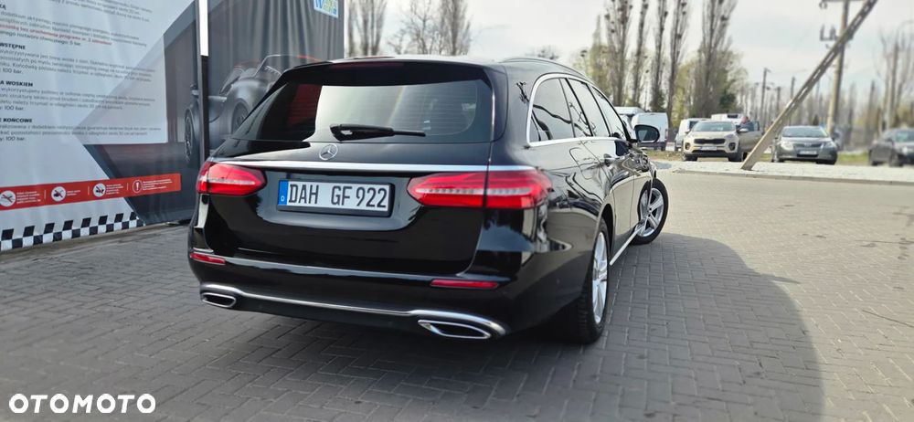 Mercedes-Benz Klasa E 220 d 9G-TRONIC - 11