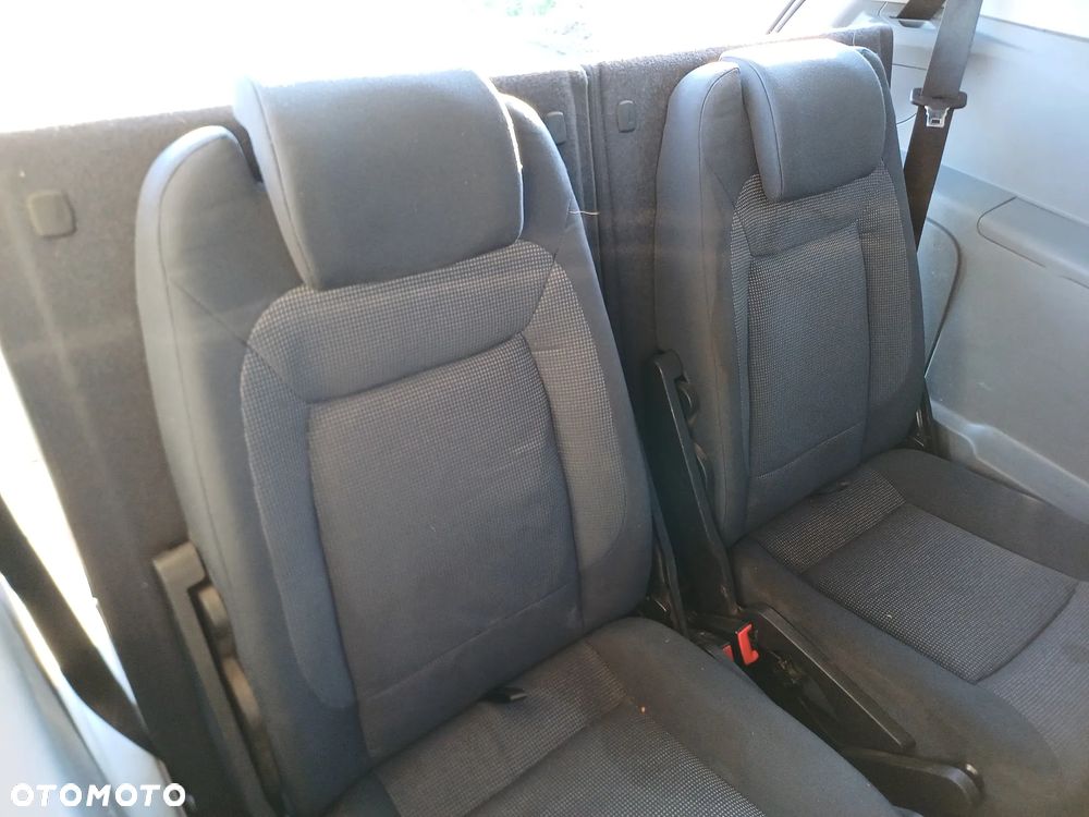 Ford S-Max - 21
