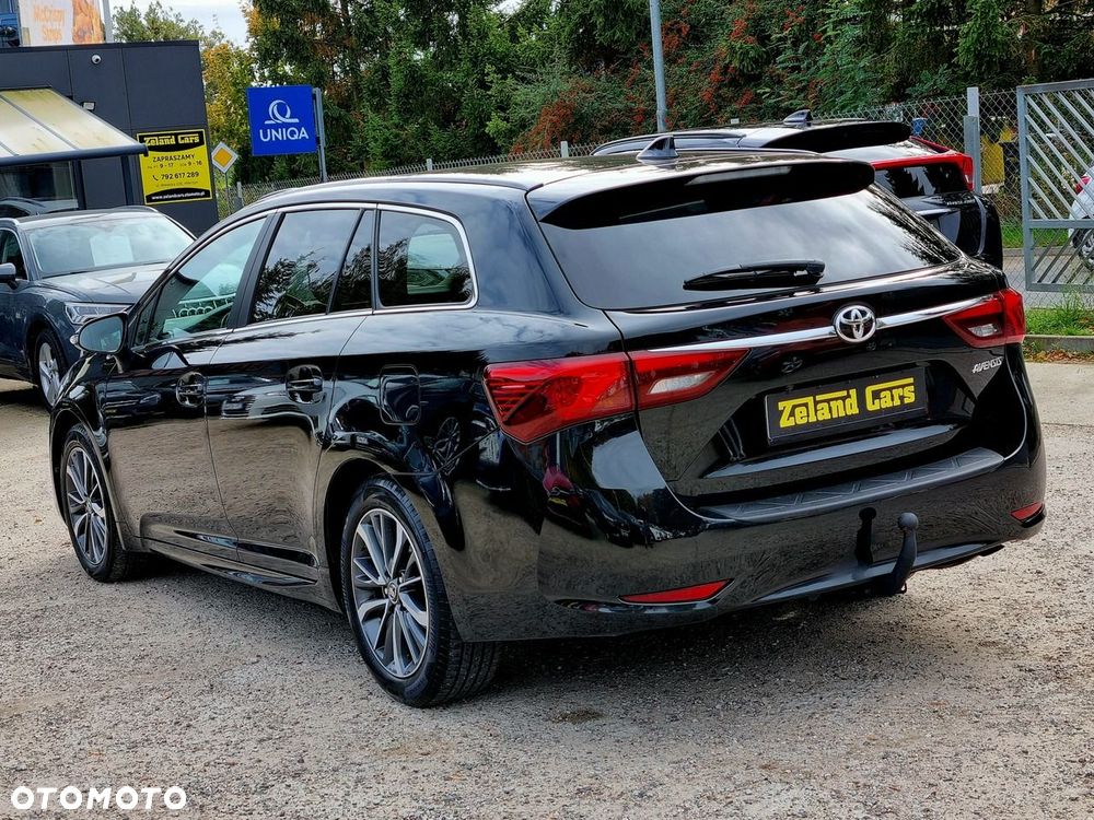 Toyota Avensis 1.8 Sol NAVI MS - 7