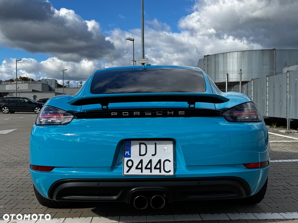 Porsche 718 Cayman - 3