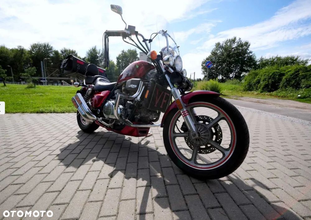 Honda VF - 3