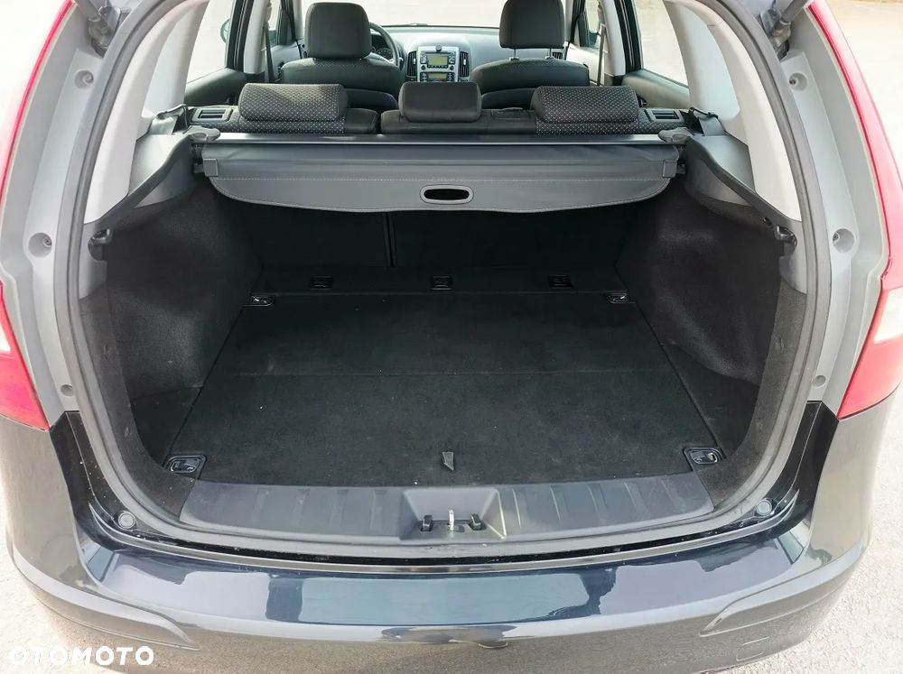 Hyundai i30 i30cw 1.4 blue Comfort - 29