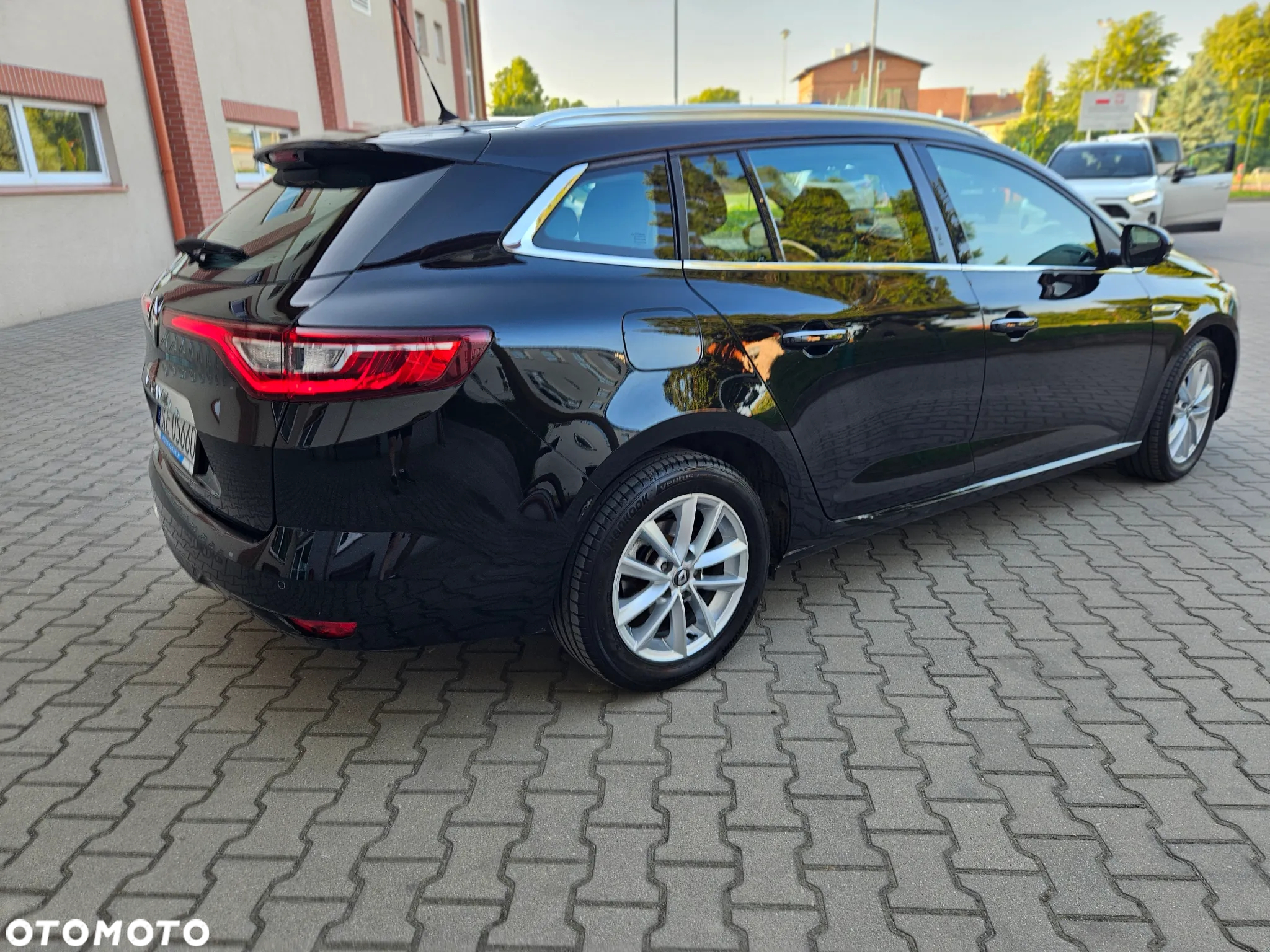 Renault Megane Grandtour ENERGY TCe 130 INTENS - 14