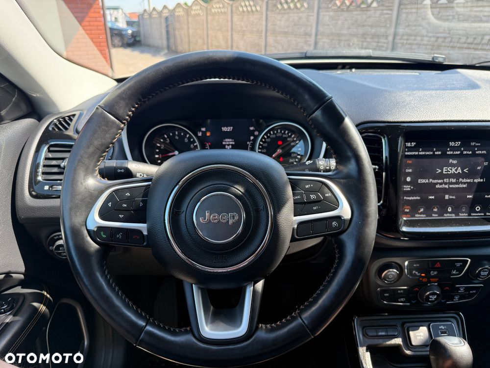 Jeep Compass - 31