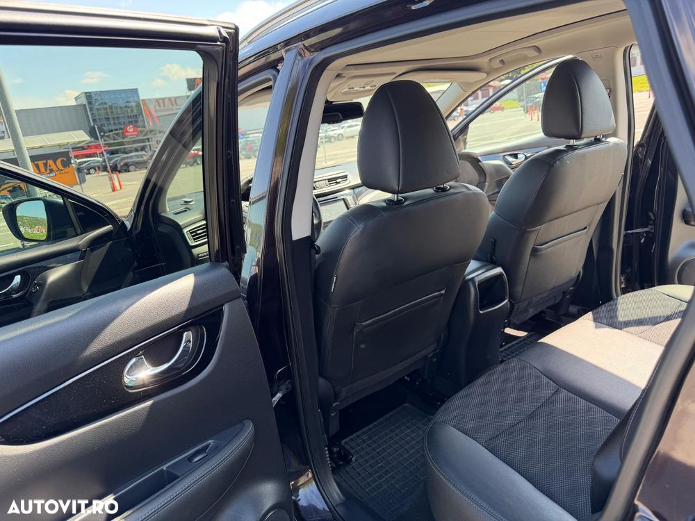 Nissan Qashqai 1.6 DCI Start/Stop 4X4-i Tekna - 16