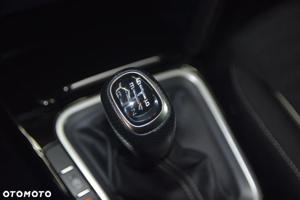 Kia ProCeed 1.5 T-GDI GT Line - 22