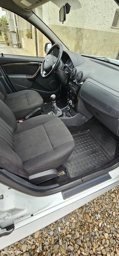 Dacia Duster 1.5 dCi 4x4 Laureate - 9