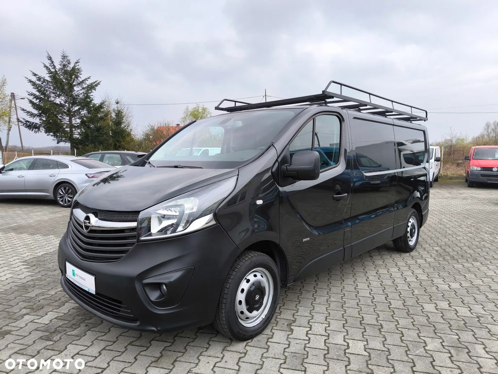 Opel Vivaro - 1