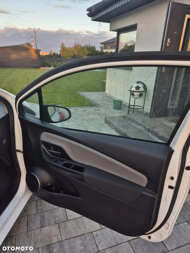 Toyota Yaris 1.33 Active - 14