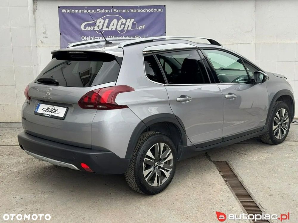 Peugeot 2008 1.2 Pure Tech GPF Allure S&S - 19