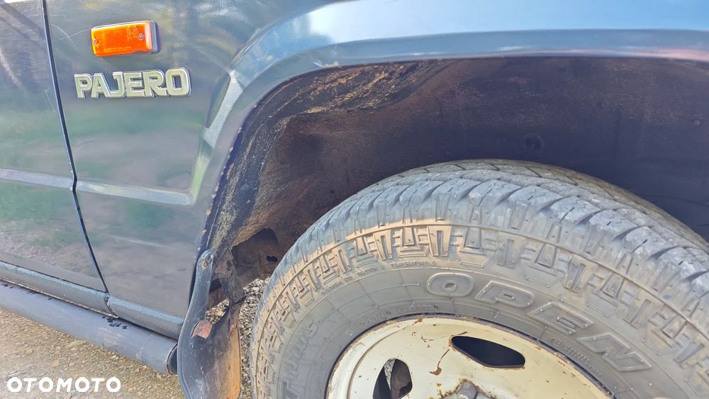 Mitsubishi Pajero - 22